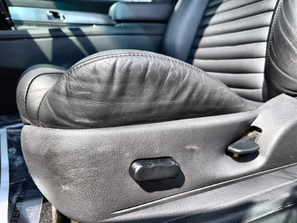Used 2002 Ford Thunderbird RWD image 14