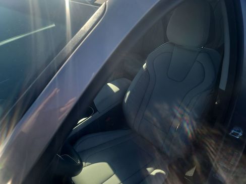 New 2026 Hyundai Elantra Limited FWD image 17