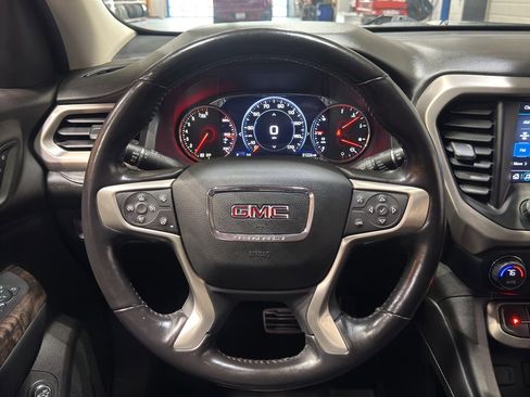 Used 2022 GMC Acadia Denali image 24