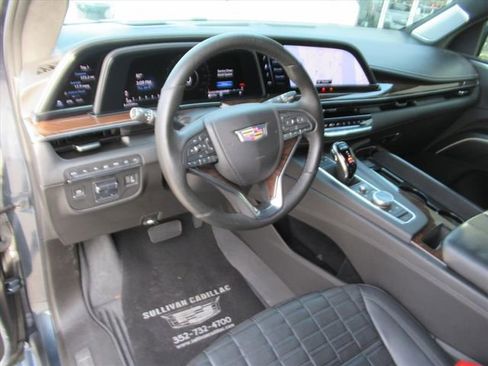 Used 2021 Cadillac Escalade Sport Platinum w/ LPO, ONYX Package image 14