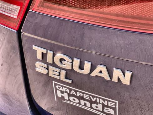 Used 2021 Volkswagen Tiguan SEL Premium R-Line AWD/4WD image 8