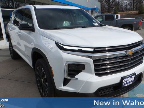 New 2026 Chevrolet Traverse LT image 7