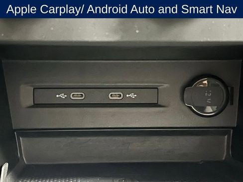 Used 2022 Volkswagen Taos SE image 11