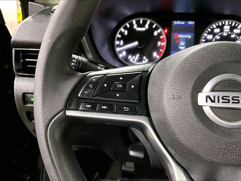 Used 2020 Nissan Sentra S image 23