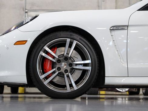Used 2013 Porsche Panamera AWD/4WD image 17