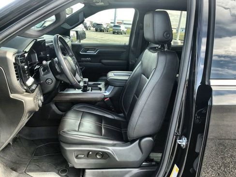 Used 2022 Chevrolet Silverado 1500 High Country w/ High Country Premium Package AWD/4WD image 11