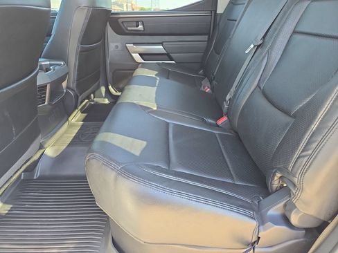 Used 2022 Toyota Tundra SR5 w/ SR5 Convenience Package AWD/4WD image 14