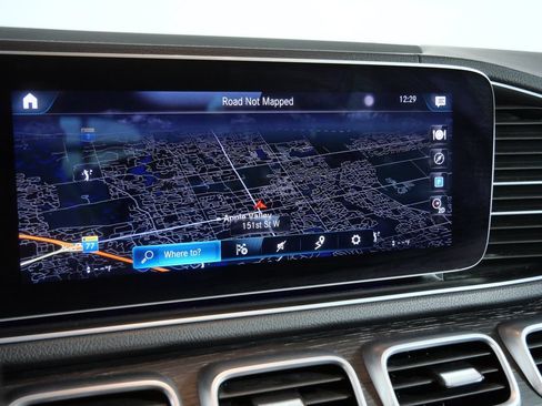 Used 2021 Mercedes-Benz GLS 450 4MATIC image 24
