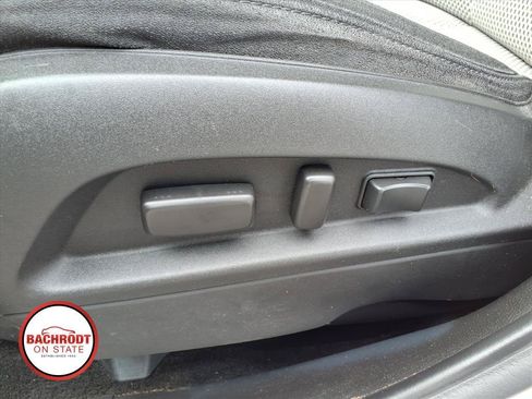 Used 2017 Chevrolet Equinox LT w/ Convenience Package FWD image 23