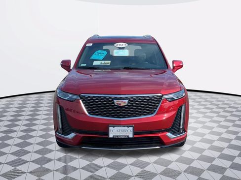 Certified 2024 Cadillac XT6 Luxury FWD image 3