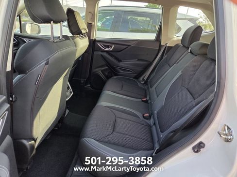 Used 2019 Subaru Forester Premium AWD/4WD image 8