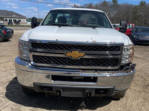 Used 2013 Chevrolet Silverado 2500 W/T w/ Snow Plow Prep Package image 2
