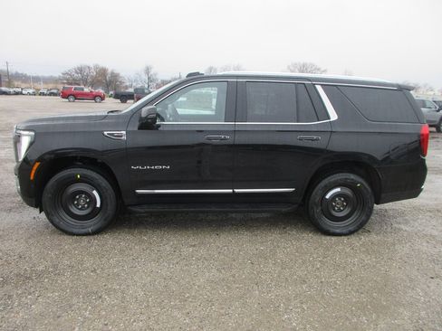 New 2026 GMC Yukon Elevation image 8