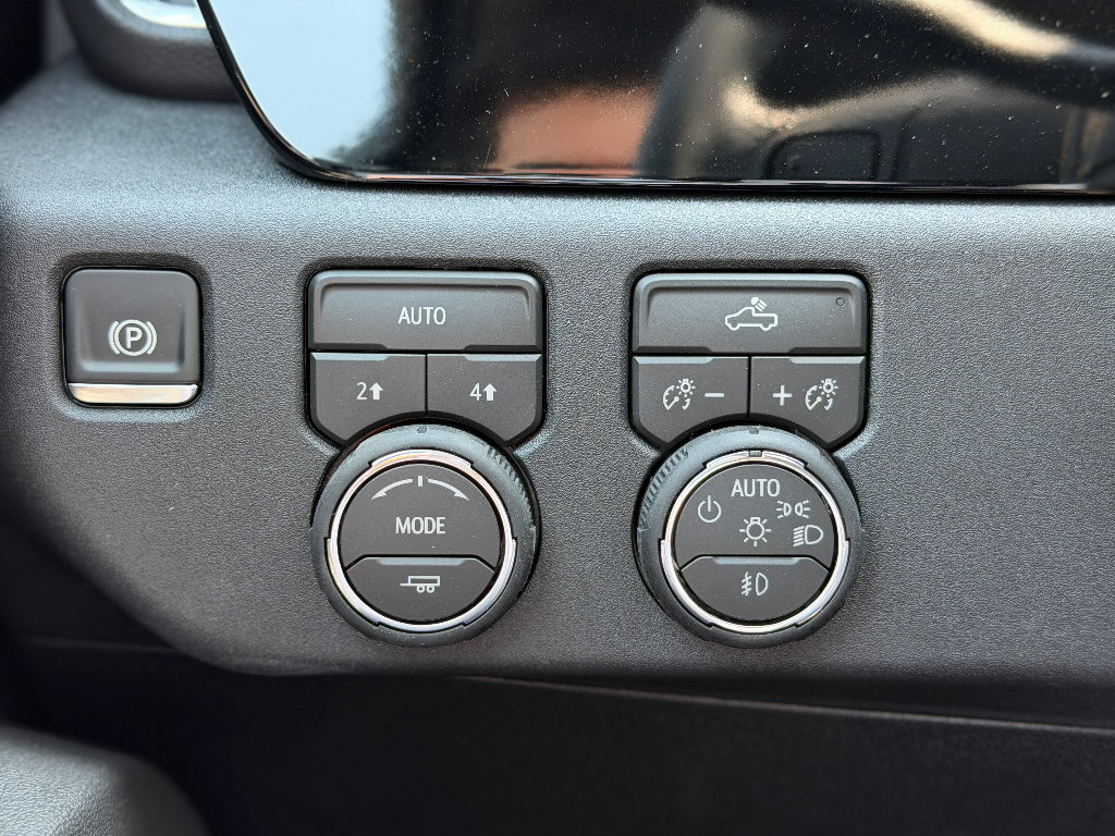 Used 2026 Chevrolet Silverado 1500 RST w/ RST Select Package AWD/4WD image 6