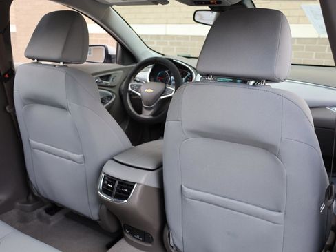 Used 2018 Chevrolet Malibu LT w/ Driver Confidence Package FWD image 22