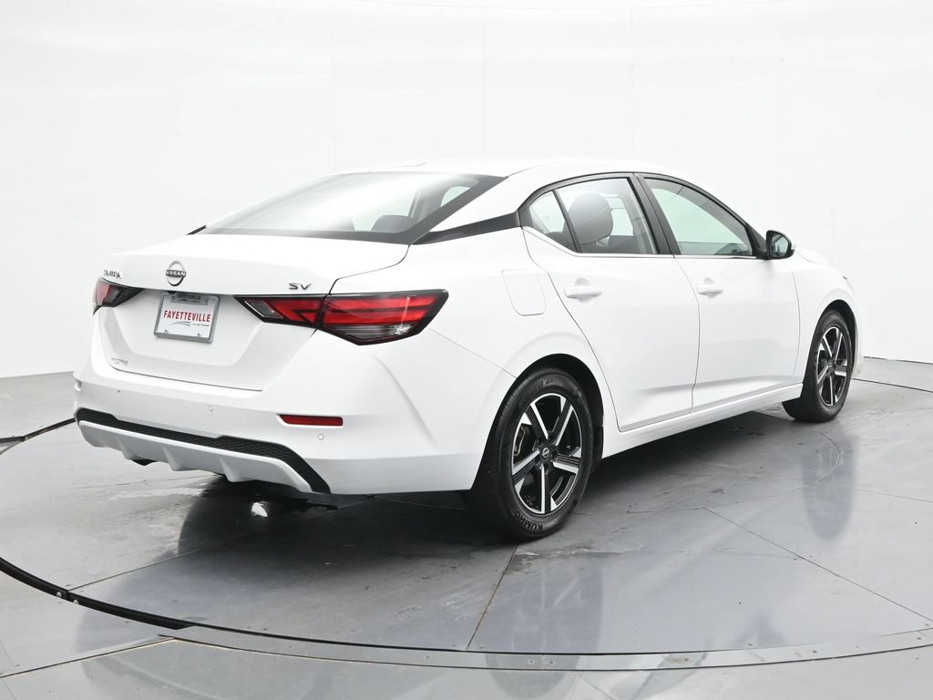 Used 2024 Nissan Sentra SV FWD image 5