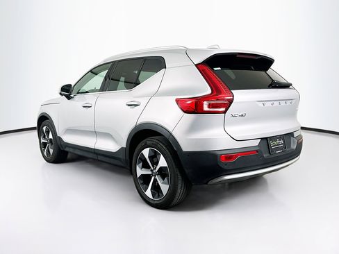 Used 2025 Volvo XC40 B5 Plus AWD/4WD image 5