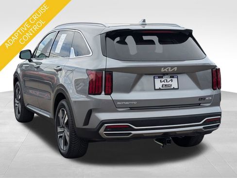 Certified 2023 Kia Sorento SX Prestige w/ Panoramic Sunroof Package image 3