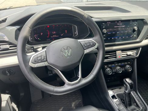Used 2022 Volkswagen Taos SEL AWD/4WD image 39