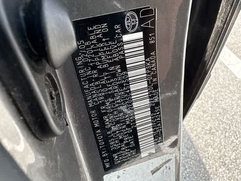 Used 2005 Toyota Corolla FWD image 21