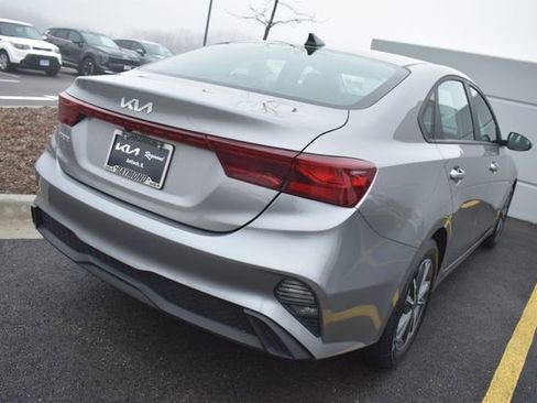 Used 2023 Kia Forte LXS image 3