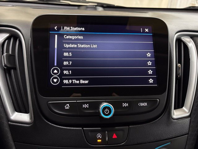 Used 2023 Chevrolet Malibu LT FWD image 34