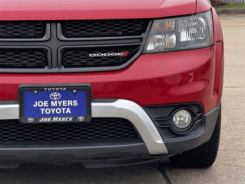 Used 2018 Dodge Journey Crossroad w/ Driver Convenience Group image 4