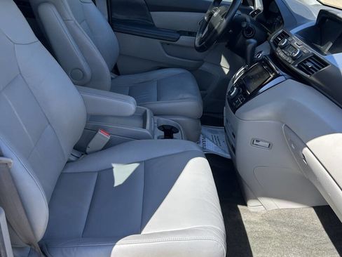Used 2015 Honda Odyssey EX-L image 16