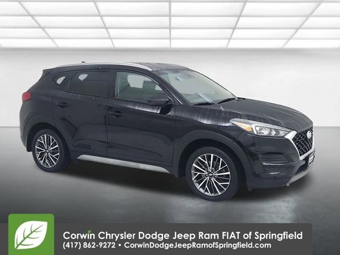 Used 2019 Hyundai Tucson SEL image 2