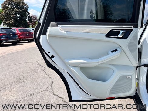 Used 2017 Porsche Macan S AWD/4WD image 38