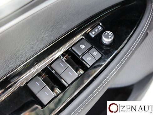 Used 2022 Toyota Mirai w/ Advanced Technology Package RWD image 22