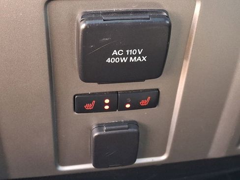 Used 2015 Ford F150 Lariat w/ Equipment Group 502A Luxury image 13