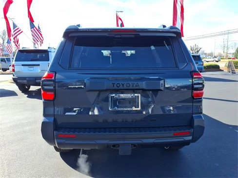 New 2026 Toyota 4Runner SR5 image 2