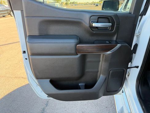 Used 2019 GMC Sierra 1500 SLT image 24