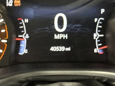 Used 2024 Jeep Compass Limited w/ Sun and Sound Group AWD/4WD image 13