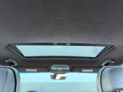 Used 2021 Genesis G90 5.0 Ultimate image 15