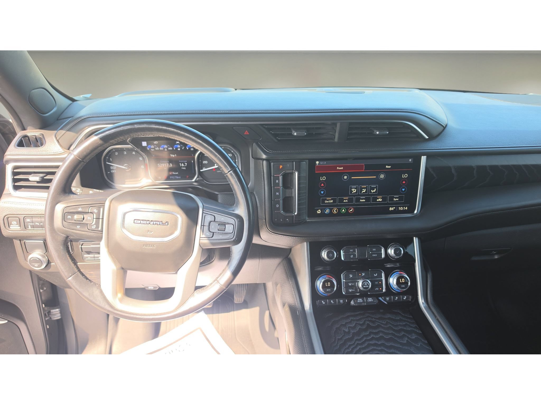 Used 2021 GMC Yukon Denali w/ Denali Ultimate Package RWD image 10