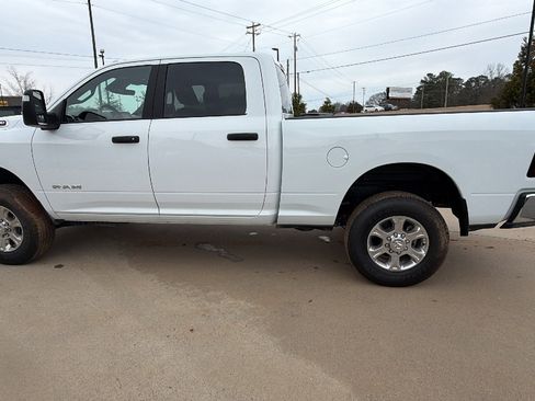 Used 2025 RAM 2500 Big Horn image 11