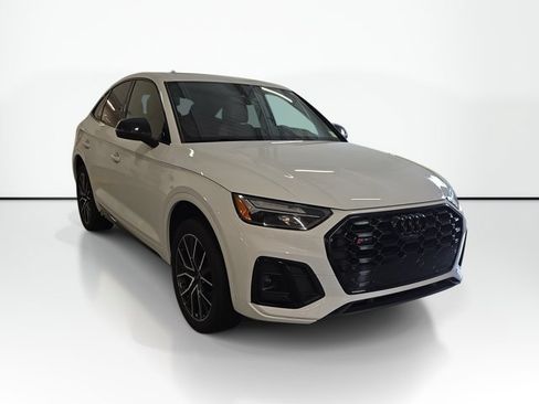 Used 2024 Audi SQ5 Premium Plus w/ Premium Plus Package AWD/4WD image 3