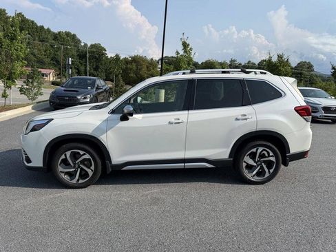 Used 2022 Subaru Forester Touring w/ Popular Package #2 AWD/4WD image 6