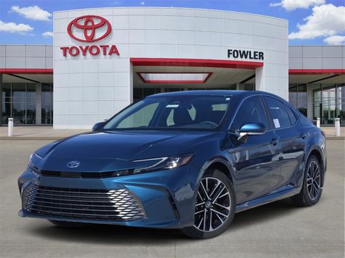 New 2026 Toyota Camry XLE image 1
