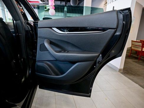 Used 2022 Maserati Levante GT image 25