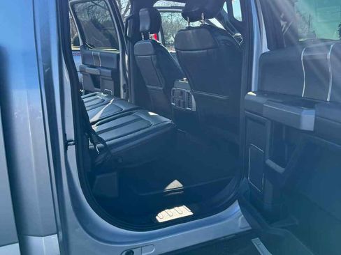 Used 2019 Ford F150 Platinum w/ Equipment Group 701A Luxury image 10