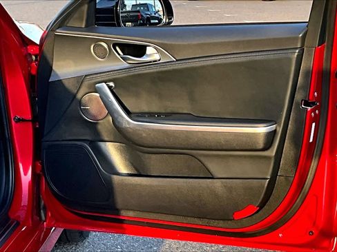Used 2018 Kia Stinger GT2 image 23