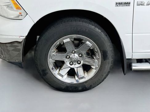 Used 2011 RAM 1500 Laramie AWD/4WD image 11