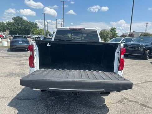 Used 2022 Chevrolet Silverado 1500 High Country w/ Technology Package AWD/4WD image 28