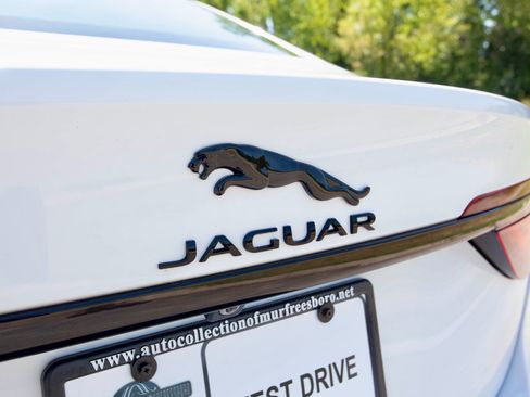 Used 2024 Jaguar XF R-Dynamic SE AWD/4WD image 43