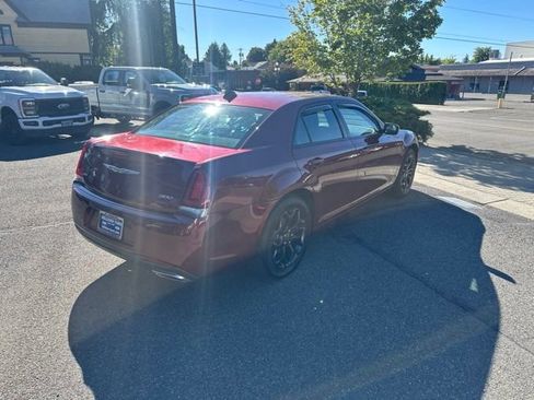 Used 2019 Chrysler 300 S AWD/4WD image 3