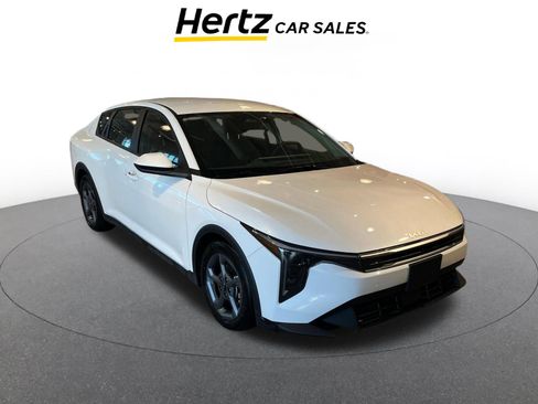 Used 2025 Kia K4 LXS image 1