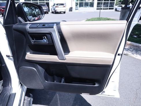 Used 2017 Toyota 4Runner Limited AWD/4WD image 48